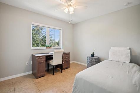 2325 SE 5th Street Pompano Beach FL 33062