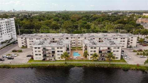 5505 NW 7th Street Miami FL 33126