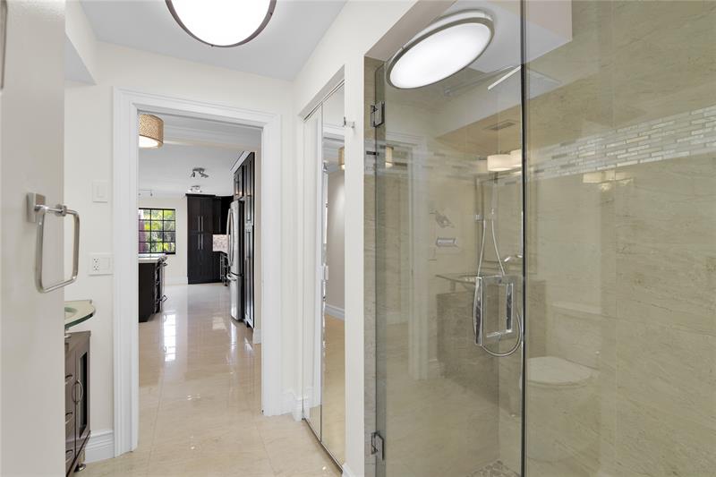 250 E Royal Palm Road Boca Raton FL 33432