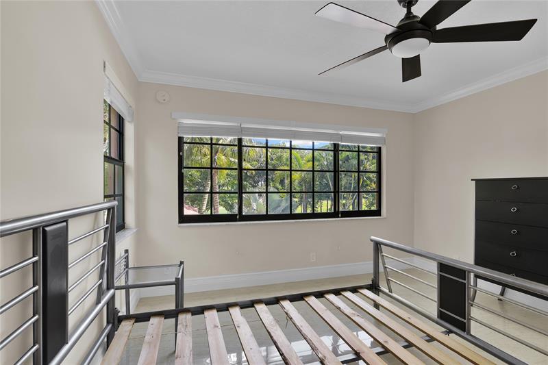 250 E Royal Palm Road Boca Raton FL 33432