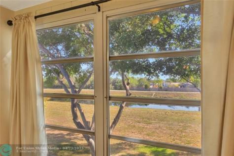 7290 NW 1st Street Margate FL 33063