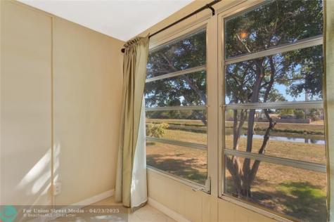 7290 NW 1st Street Margate FL 33063