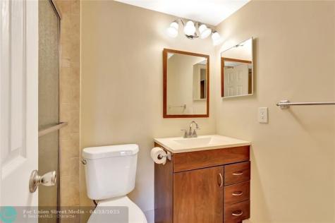 7290 NW 1st Street Margate FL 33063