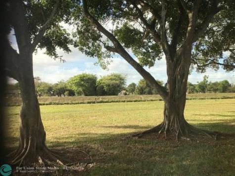 7290 NW 1st Street Margate FL 33063