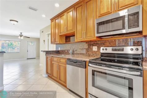 7290 NW 1st Street Margate FL 33063