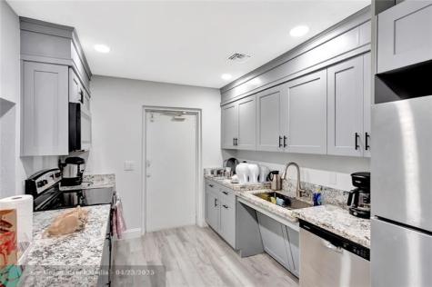 7290 NW 1st Street Margate FL 33063