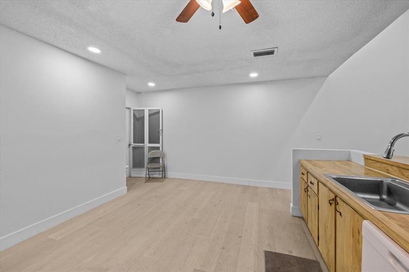 8337 NW 37th Place Sunrise FL 33351