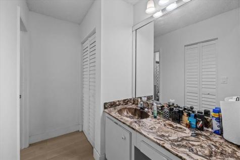 8337 NW 37th Place Sunrise FL 33351