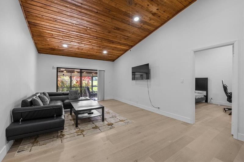 8337 NW 37th Place Sunrise FL 33351