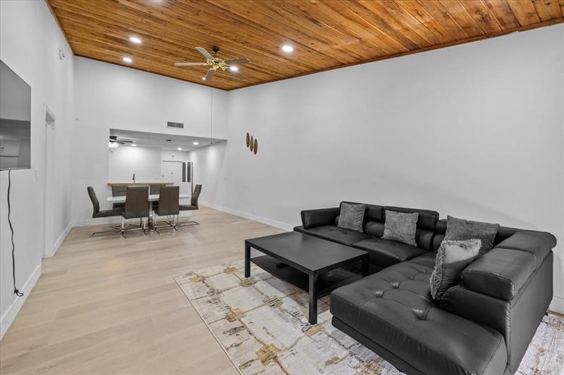 8337 NW 37th Place Sunrise FL 33351