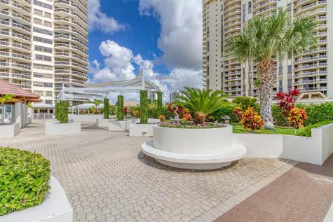 20185 E Country Club Drive Miami FL 33180