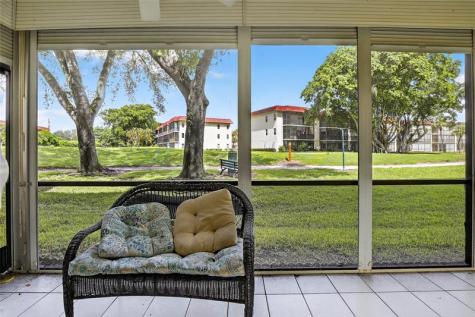 211 S Hollybrook Drive Pembroke Pines FL 33025