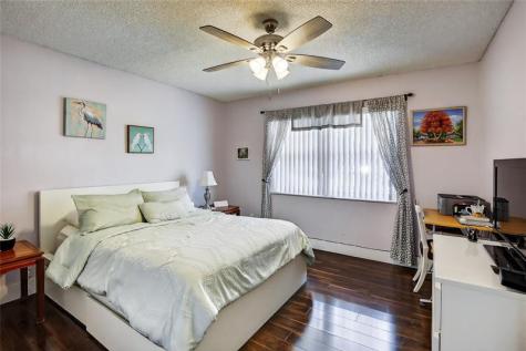 211 S Hollybrook Drive Pembroke Pines FL 33025