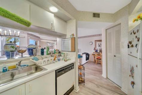 1400 SW 137th Avenue Pembroke Pines FL 33027
