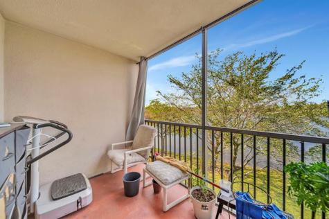 1400 SW 137th Avenue Pembroke Pines FL 33027