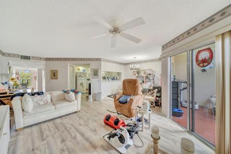 1400 SW 137th Avenue Pembroke Pines FL 33027