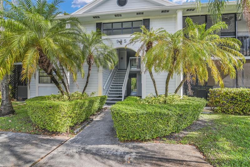 935 NE 199th Street Miami FL 33179