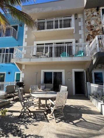 777 S Surf Road Hollywood FL 33019