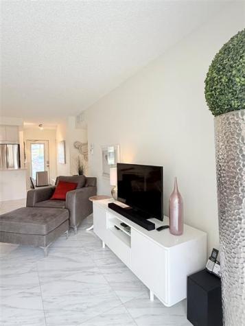 4706 NW 36th Street Lauderdale Lakes FL 33319