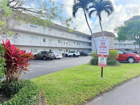 4706 NW 36th Street Lauderdale Lakes FL 33319