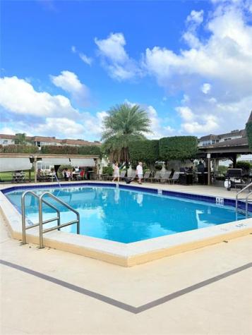 4706 NW 36th Street Lauderdale Lakes FL 33319