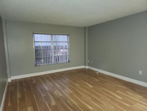 4174 Inverrary Drive Lauderhill FL 33319