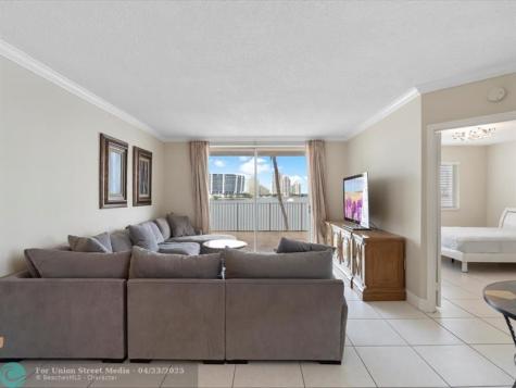 18260 N Bay Road Sunny Isles Beach FL 33160