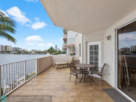 18260 N Bay Road Sunny Isles Beach FL 33160