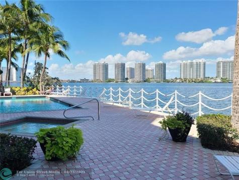 18260 N Bay Road Sunny Isles Beach FL 33160