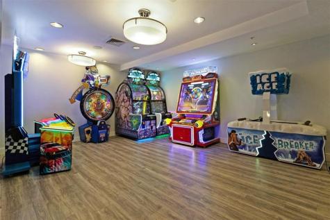18001 Collins Avenue Sunny Isles Beach FL 33160