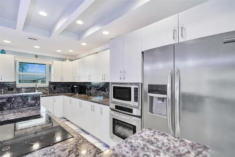 2330 NE 36th Street Lighthouse Point FL 33064