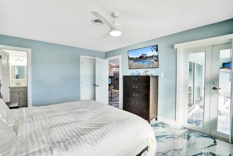 2330 NE 36th Street Lighthouse Point FL 33064