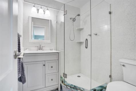 2330 NE 36th Street Lighthouse Point FL 33064
