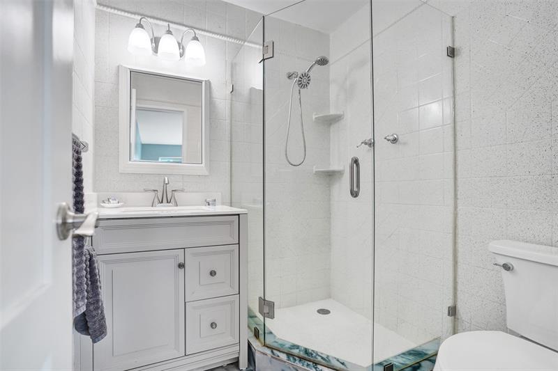 2330 NE 36th Street Lighthouse Point FL 33064