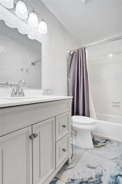 2330 NE 36th Street Lighthouse Point FL 33064