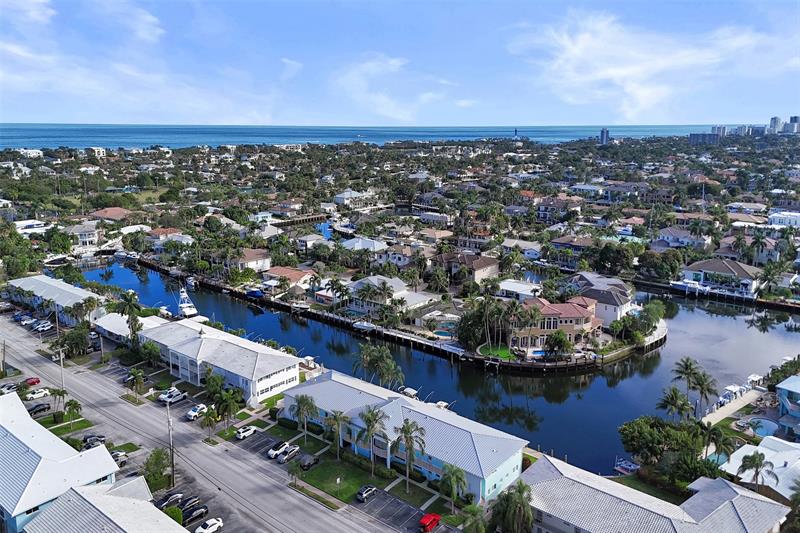 2330 NE 36th Street Lighthouse Point FL 33064