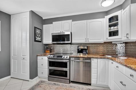 1537 E Hillsboro Boulevard Deerfield Beach FL 33441