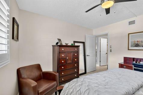 1537 E Hillsboro Boulevard Deerfield Beach FL 33441