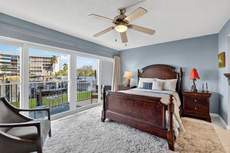 1537 E Hillsboro Boulevard Deerfield Beach FL 33441