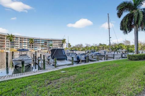 1537 E Hillsboro Boulevard Deerfield Beach FL 33441