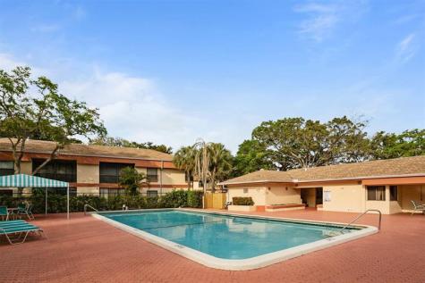 4156 Carambola Circle S Coconut Creek FL 33066