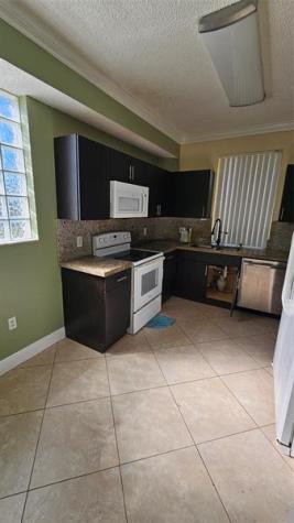 6960 SW 39th Street Davie FL 33314