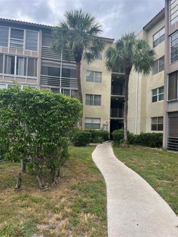 1800 sw 81 Ave N Lauderdale Avenue North Lauderdale FL 33068