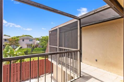 5822 Swordfish Court Tamarac FL 33319