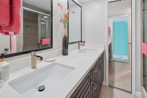 2522 Camelot Court Cooper City FL 33026-3649