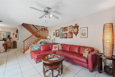 2522 Camelot Court Cooper City FL 33026-3649