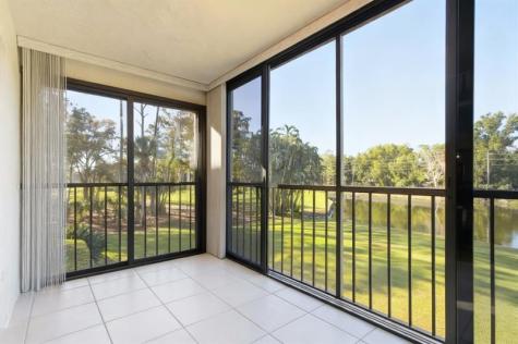 228 Fox Glen Drive Naples FL 34104