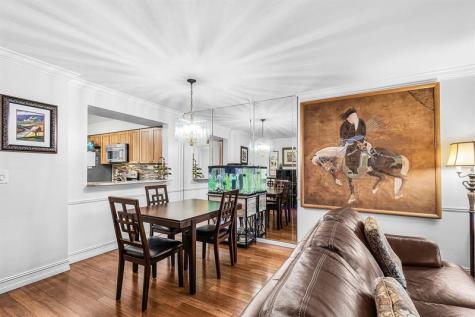 228 Fox Glen Drive Naples FL 34104