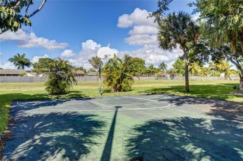 9999 Summerbreeze Drive Sunrise FL 33322