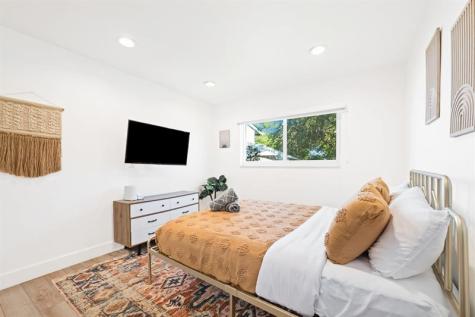 824 N Golf Drive Hollywood FL 33021